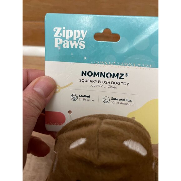 NWT Zippy Paws NomNomz Squeaky Plush Dog Toy Ice Cream Cone Stuffed & Soft - Picture 4 of 5